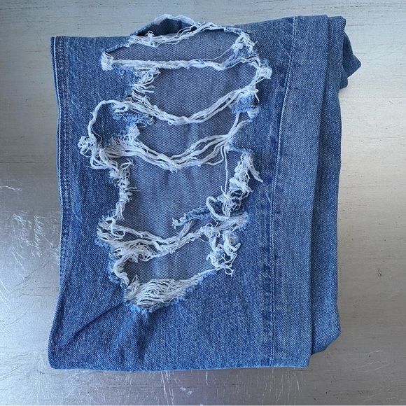 american eagle high rise baggy jeans NEW WITH TAGS (size 2) - Picture 5 of 5